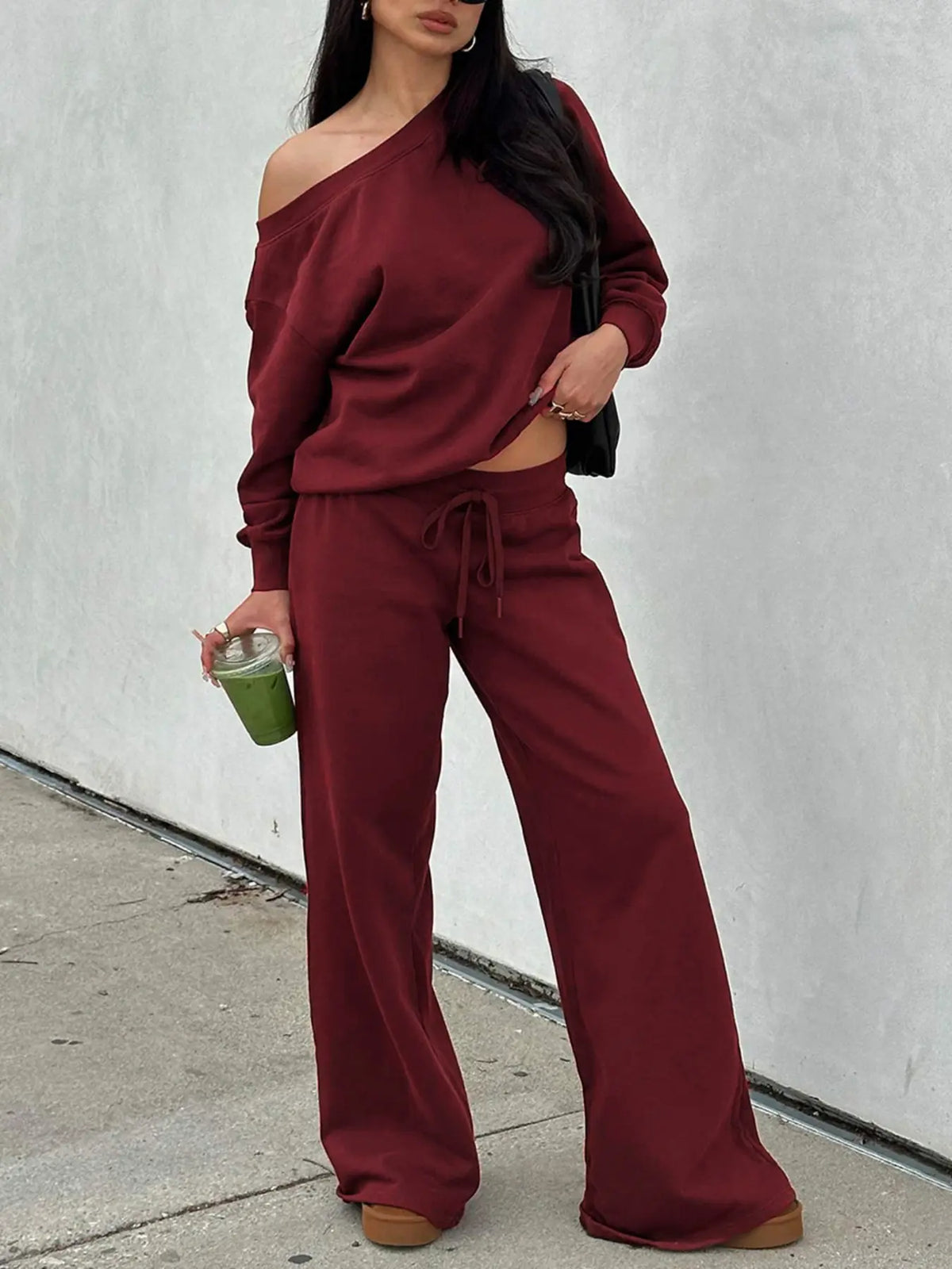 Women‘s Off the Shoulder Long Sleeve Jumper & Pants